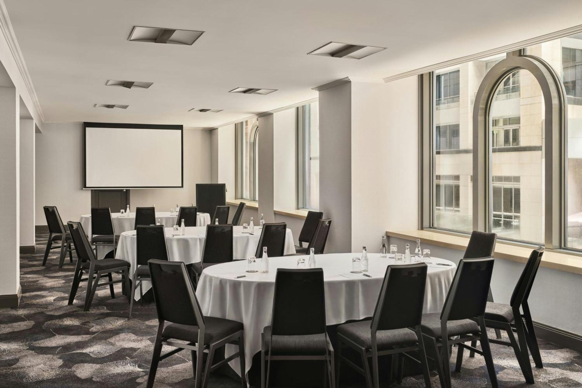 Sheraton Grand Hyde Park